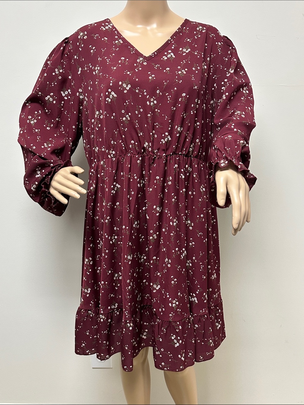 New SHEIN Curve Maroon Floral V-Neck Long Sleeve Short Dress with Ruffle Hem 2XL